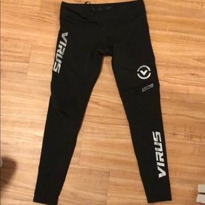 Virus leggings size M